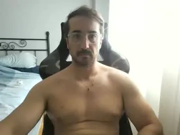 hotman_40_ — Freechat on Chaturbate