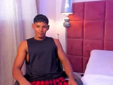 hugo_cano — SHOW CUM!! Give me great welcome on my first day here on the site. #slave #findom #latino #master #new #muscle #cum  [1995 tokens remaining]