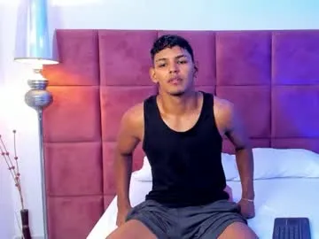 hugo_cano — SHOW CUM!! Give me great welcome here on the site on this special day. #slave #findom #latino #master #new #muscle #cum  [1991 tokens remaining]