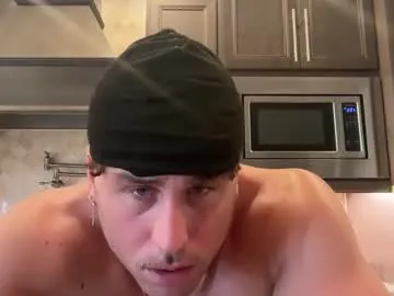 hungkingg22 — Freechat on Chaturbate