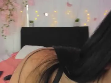 iam_amber — GOAL: Sexy Dance [300 tokens remaining] Welcome to my room! #new #ebony #18 #bigass #smalltits