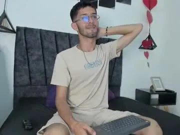 ian_thompsoncut — Current Goal: CumShoot at 400 tokens -- Next Goal: Bottom Show -- Half -price couple tips menu in PVT #cut #bigcock #bigdick #feet #gay