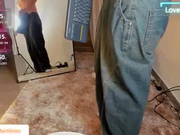 im_juaniito — FLASH COCK  [94 tokens left] #cum #18 #new #bigcock #twink