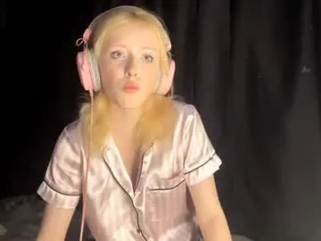 inellbeisser — Goal - Sexually lick my lips My name is Eve #new #18 #bigboobs #teen #young [9 tokens remaining]