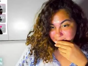 isobel_adams20 — Sin apuros, solo tu, yo... y la magia de este rato  - No soy un fuego ms... Soy el Incendio que no se olvida  - #bigass #bigboobs #bignipples #latina #lovense