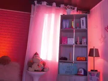 issa_monterrey — GOAL: Paint my tits [8 tokens remaining] let's make your deepest desires cum true #anal #squirt #deepthroat #braces #feet