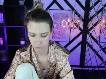 iva_bananas — Hello! I love to drive you crazy!  #nonude #shy #skinny #new #natural [555 tokens remaining]