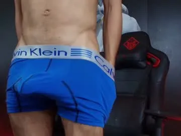 jakemoxley — Latino does not know why the cock expels a white liquid #latino #skinny #sexting  #muscle  [980 tokens remaining]