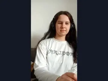 jaleesasabaj — Goal: Show my beatiful nails close up  / I'm Lisa, #new girl here, I'm #18 #bigboobs #teen #shy Please be gentle with me [0 tokens remaining]