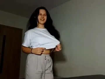 jaleesasabaj — Goal: Touch my boobs trough shirt / I'm Lisa, #new girl here, I'm #18 #bigboobs #teen #hairy Please be gentle with me [20 tokens remaining]