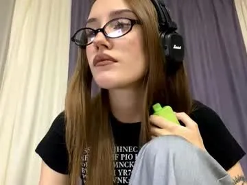jamestica — Goal: ...Lick sexy finger :) ... Hi-hi! Im #new here! Call me Milena. Im #young girl, just #18 years old. #daddysgirl #shy [25 tokens remaining]