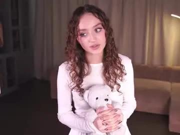 jamilastoots — I'm Jamilla, it's my first day. GOAL: air kiss for you // #shy #skinny #18 #cute [5 tokens remaining]