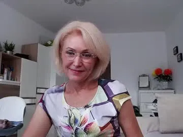 jasmin18v — Lovense is on, ... dress off,  make me squirt if you can :) [1000 tokens remaining]