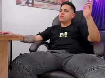 jasper_shadow_wss — Cumshow when goal is reached. #new #straight #feet #latino #findom [444 tokens remaining]