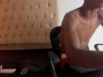 jax_maliq — Hello, welcome to my room #master #bigcock  #BBC #18 #cum [800 tokens remaining]