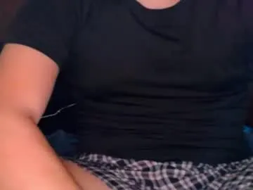 jayfrompr — Jayfrompr  help me cum!!! #feet #new #18 #bubblebutt #findom