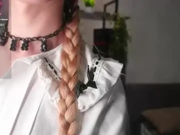 jeninedapinto — GOAL: Tease you with my top! [39 tokens remaining] Welcome to my room! #18 #young #skinny #new #teen