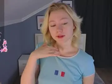 jennifer_mathis — Hi guys im new here! Goal: ADD OIL ON MY BREASTS WITH HANDBRA #squirt #new #smalltits #18 #anal [4 tokens remaining]