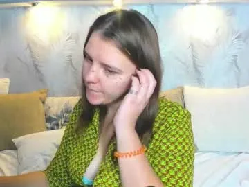jenny_jimmy — Tongue tease+eye contact [4 tokens left] #bigass #nature #young #shy #bigboobs