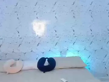 jessdant_luv — Current Goal: reverse cowgirl at 444 tokens -- Next Goal: cum -- cum at the end of the goal #couple #goals #latino #new #handjob