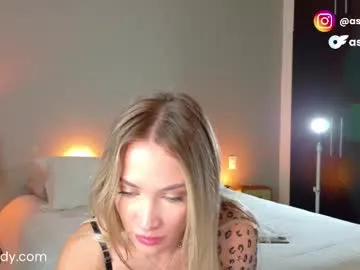 jessikablond007 — PVT is open  #lovense #new #couple #young  -- Current Goal: Up-close booty bounce, all for you 