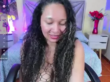 jesy_gomez — GOAL: SQUIRT [320 tokens remaining] A woman who knows how to turn on calm #mature #milf #mommy #bigboobs #anal