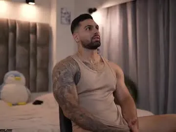 john_king29 — Big Cum Show!!! #muscle #lovense #young #latino #bigcock [2498 tokens remaining]