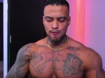 johnbelt_ — Obganive today  #cum  #muscle  #latino #flex #bigcock [455 tokens remaining]