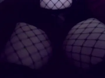 josiesissy_28 — Freechat on Chaturbate