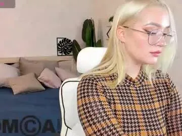 joyfuljasmine — GOAL: soft touch my boobs [43 tokens remaining] Hot show and new hair color! #british #18 #bigass #bigboobs #teen