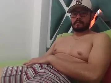 juanfe_style — GOAL: Cum show [0 tokens remaining] My hard cock wants to cum on your face tonight! #cum #master  #latino #bigcock #new
