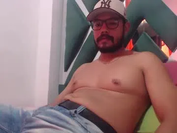 juanfe_style — GOAL: Cum show [0 tokens remaining] My hard cock wants to cum on your face tonight! #cum #master  #latino #bigcock #new