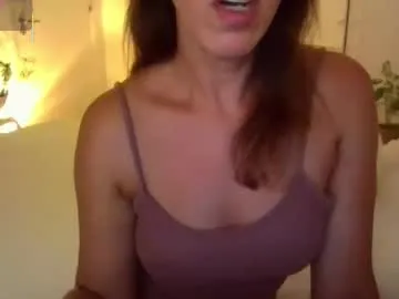 jujubaeu — I'm back! #brazilian #mature #french #joi #milf [999 tokens remaining]