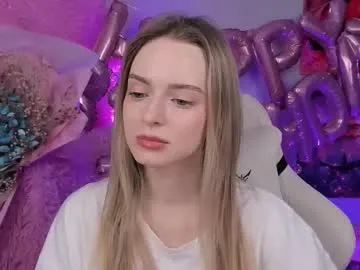 juliabrewwer — 550 subscribers coming soon #blonde #shy #young #feet #findom