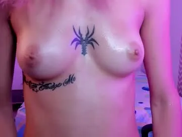 juliana_reynolds — GOAL: squirt [11 tokens remaining] Welcome to my room! #teen #squirt #18 #bigboobs #new #lovense #latina #bigass