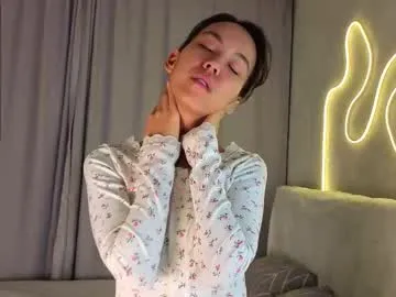 juniebogany — GOAL: sexy suck 2 fingers [25 tokens remaining] Hi im Elly, im 18, Glad to see in my room #18 #squirt #teen #young #asian #lovense
