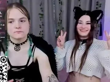 kaisythesmall — Show boobs & nipple clamps [263 tokens left] #new #bigass #shy #young #bigboobs