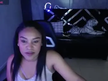 kamala_a — SHOW TITS [20 tokens left] #New #Latina  #Daddysgirl #Mature #BigAss