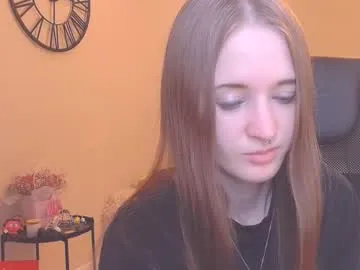 katekayer — GOAL: show heart every 4tks  video of my dance in bio ! #cute #shy #petite #joi #sph #young
