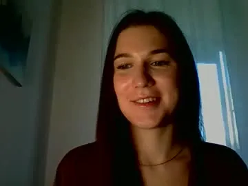 katie_foxi — Hello everyone, I will be glad if you support me on my first day, sweet kisses ##new #nonude #shy #sweet #natural [965 tokens remaining]