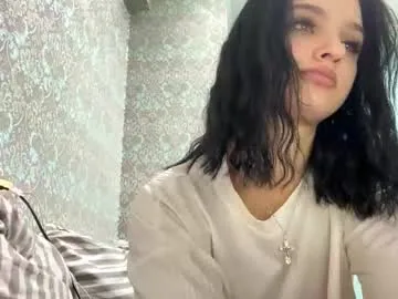 katyhannah — G: sexy lick lips  Hi guys! I'm here #new  my name is Katy, I'm #18 #shy  #teen #young  [33 tokens remaining]