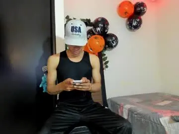kenan_2601 — Welcome to my room! - Goal: My first Goal [999 tokens left]