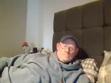 kevlooking4sez — looking for some fun c2c i want to cum for you.