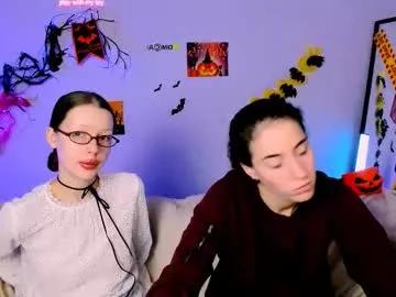 khloebeauty — GOAL: flash ass [214 tokens remaining] Welcome to my room! meow #smalltits #redhead #lovense #lesbian #young #couple
