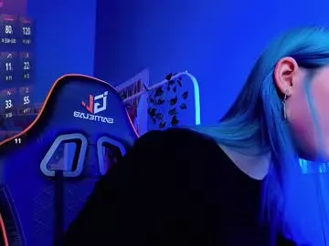 kiara_dream — GOAL: Dancing with massage boobs [150 tokens remaining] Lets get a party guys! <3 #young #skinny #shy #petite #teen