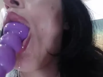 kimmy_sander1 — spank and pussy and ass #bignipples #natural #naughty #dirty [365 tokens remaining]