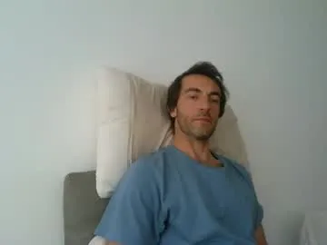 kitosssss — cumshot #bigcock #hairy #italian [393 tokens remaining]