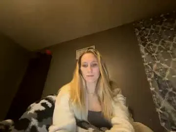 kittyk95 — Private on Chaturbate