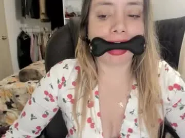 kittywantslove23 — clamps tits #submissive #curvy #cum #deepthroat #slave [153 tokens remaining]