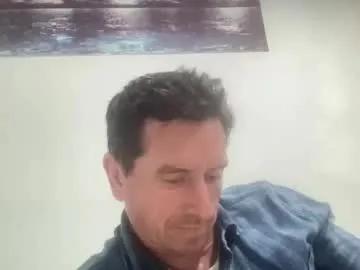 kiwibuzzer — Shirt off [50 tokens remaining]